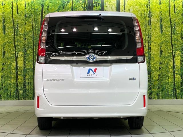 TOYOTA ESQUIRE HYBRID 2015 Image 31