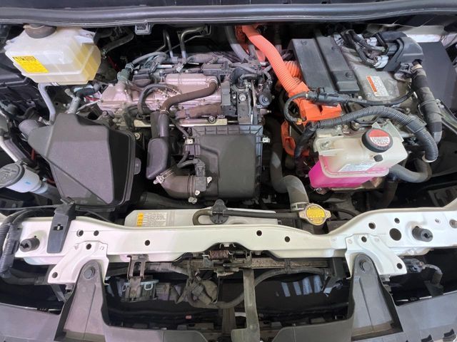 TOYOTA ESQUIRE HYBRID 2015 Image 31