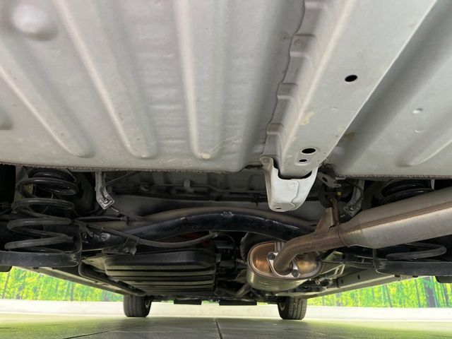 TOYOTA ESQUIRE HYBRID 2015 Image 31