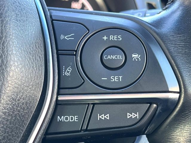 TOYOTA CAMRY HYBRID 2019 Image 31