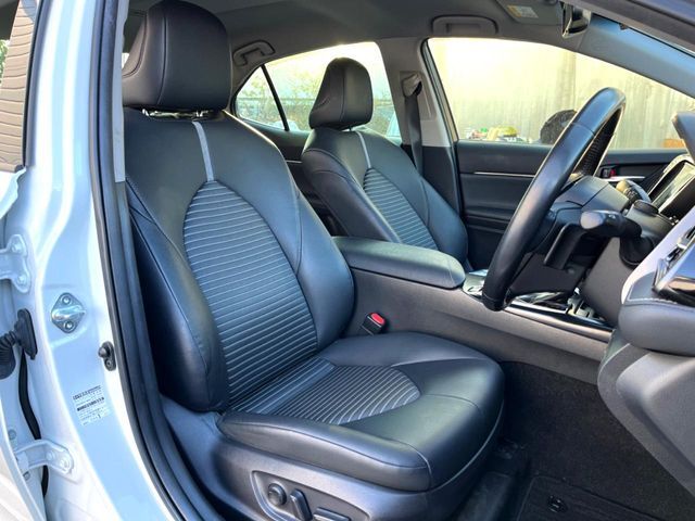 TOYOTA CAMRY HYBRID 2019 Image 31