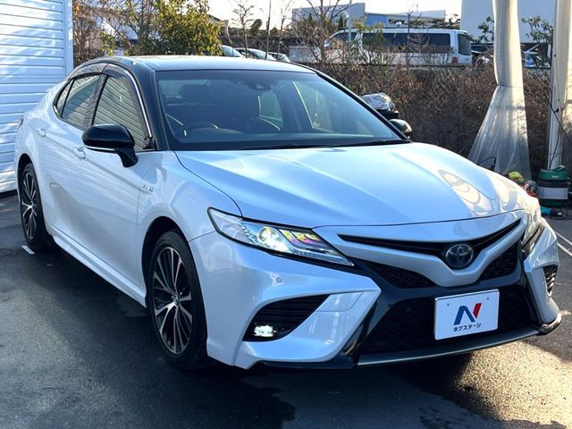 TOYOTA CAMRY HYBRID 2019 Image 31