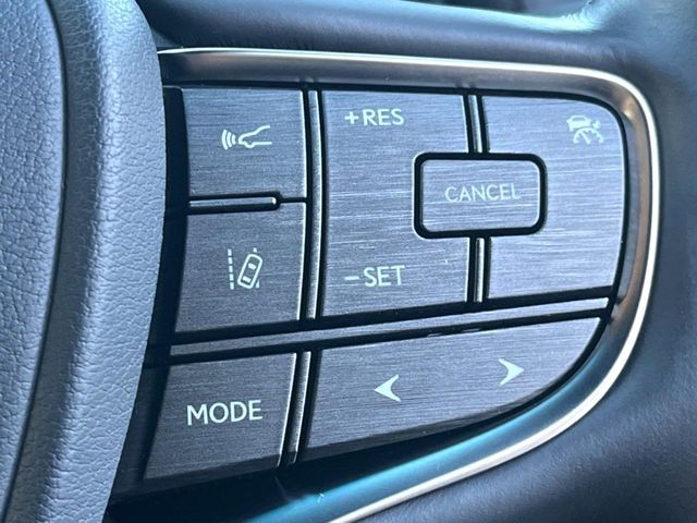 TOYOTA LEXUS LS500 4WD 2018 Image 31