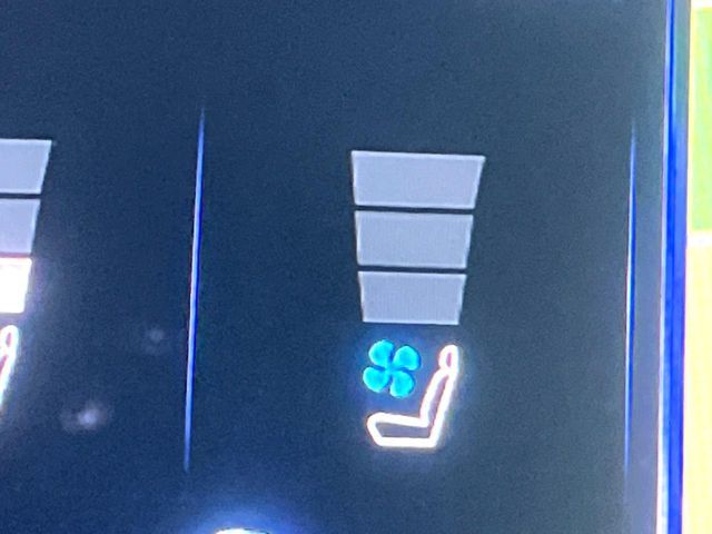 TOYOTA LEXUS LS500 4WD 2018 Image 31