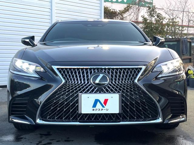 TOYOTA LEXUS LS500 4WD 2018 Image 31