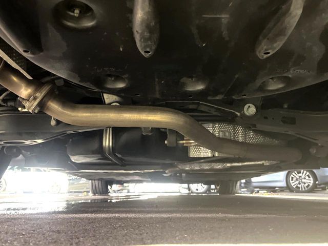 TOYOTA LEXUS LS500 4WD 2018 Image 31