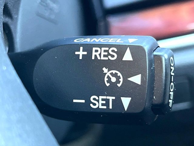 TOYOTA CROWN SEDAN HYBRID 2013 Image 31