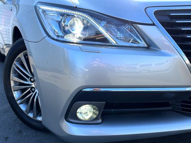 TOYOTA CROWN SEDAN HYBRID 2013 Image 31