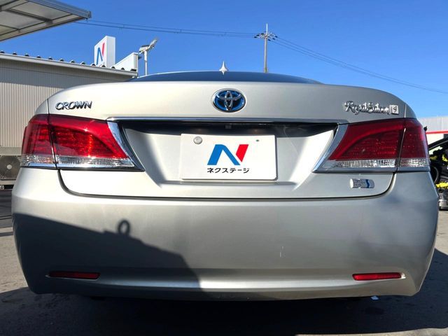 TOYOTA CROWN SEDAN HYBRID 2013 Image 31