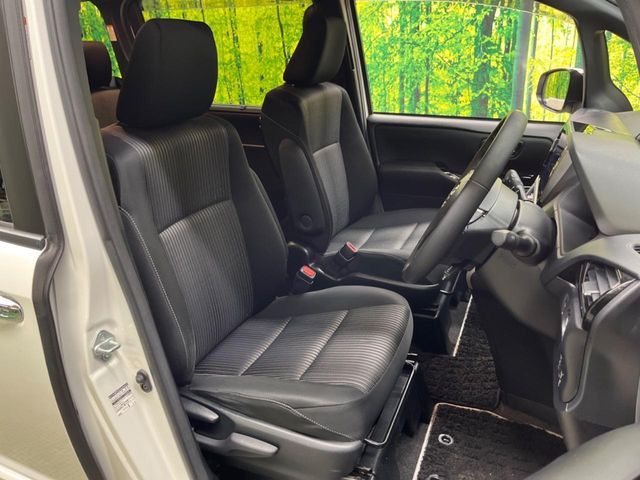 TOYOTA VOXY 2019 Image 31