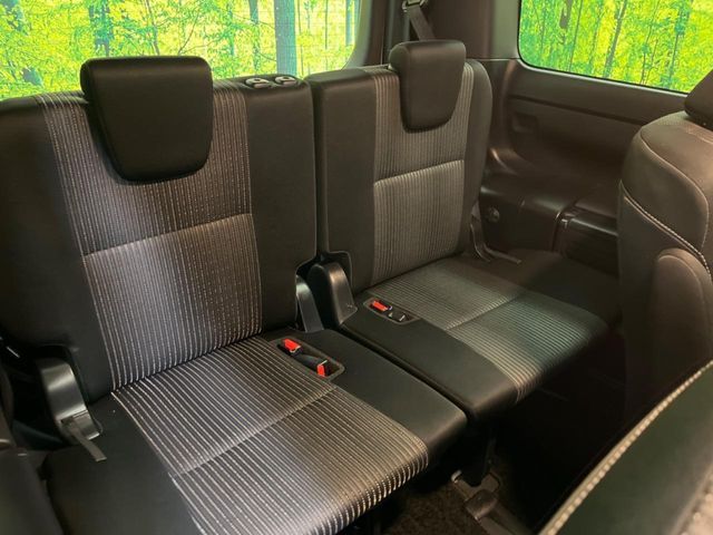 TOYOTA VOXY 2019 Image 31