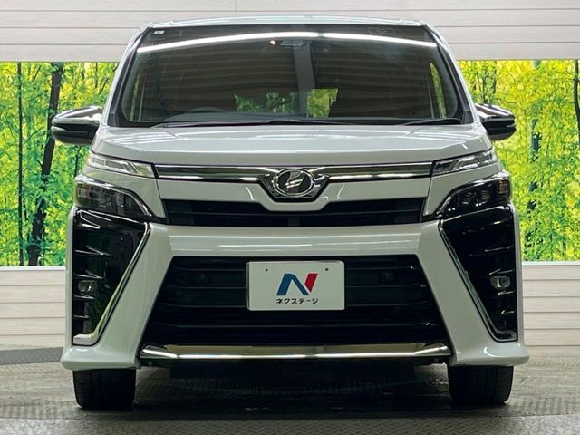 TOYOTA VOXY 2019 Image 31