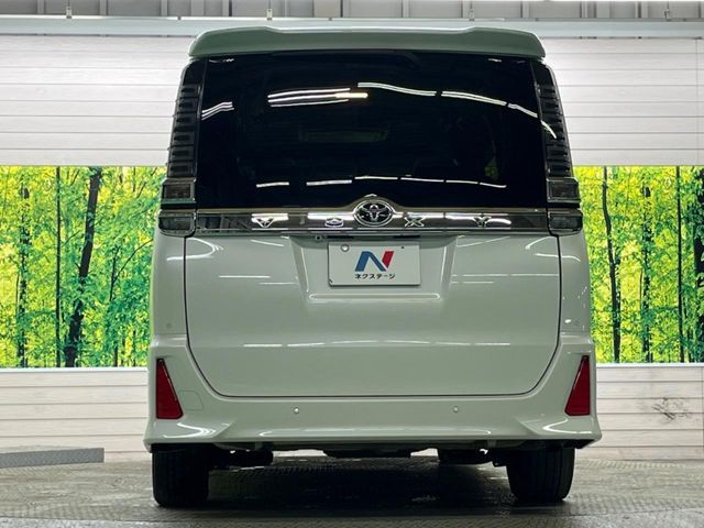 TOYOTA VOXY 2019 Image 31