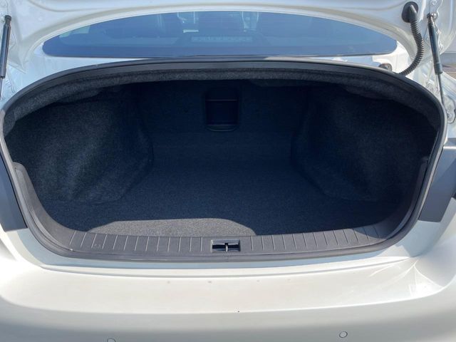 NISSAN SKYLINE 2019 Image 31