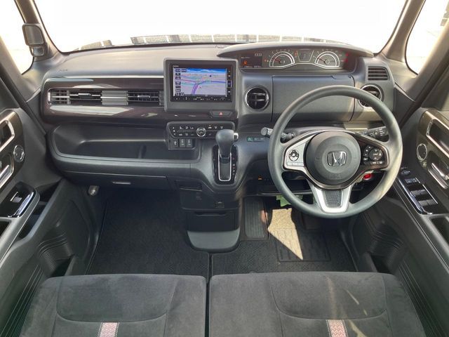 HONDA N BOX CUSTOM 2020 Image 31