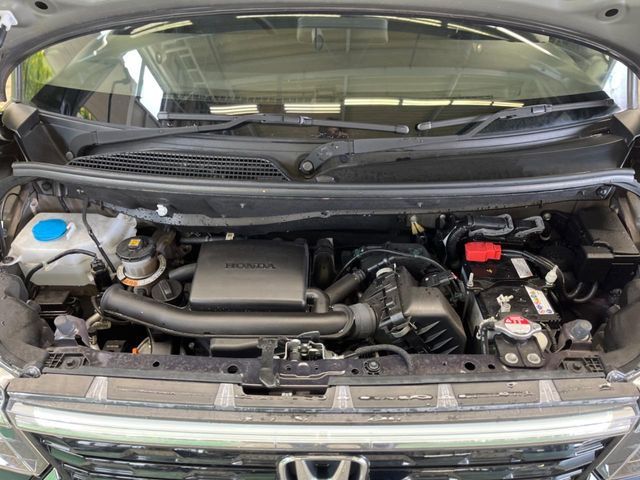 HONDA N BOX CUSTOM 2024 Image 31