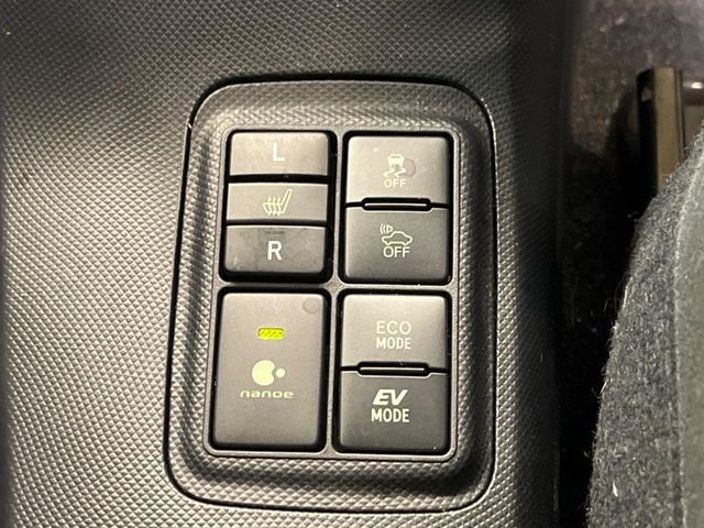 TOYOTA AQUA 2017 Image 31