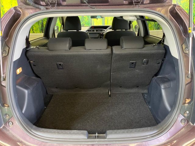 TOYOTA AQUA 2017 Image 31