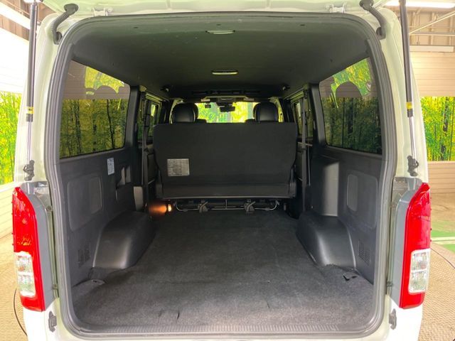 TOYOTA HIACE VAN 2WD 2020 Image 31