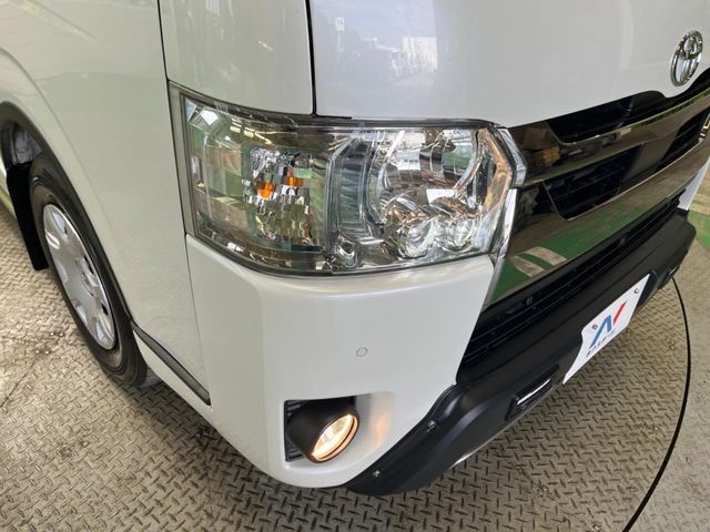 TOYOTA HIACE VAN 2WD 2020 Image 31