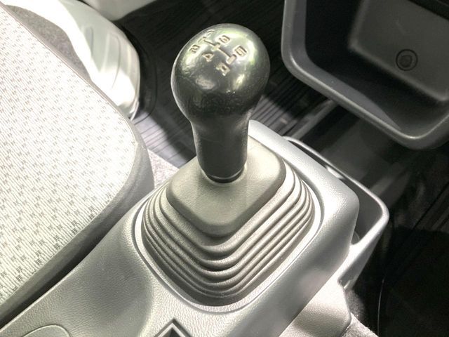 SUZUKI CARRY TRUCK 4WD 2018 Image 31