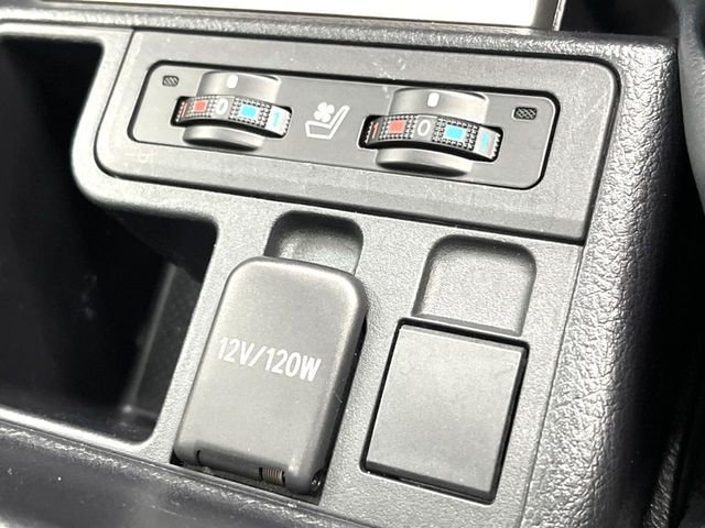 TOYOTA LANDCRUISER PRADO 2023 Image 31