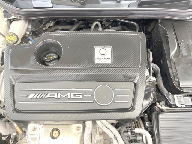 MERCEDES BENZ MERCEDES AMG GLA CLA 2017 Image 31