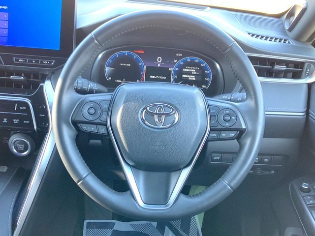 TOYOTA HARRIER 2WD 2023 Image 31