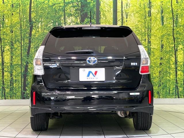 TOYOTA PRIUS ALPHA 2013 Image 31