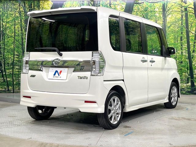 DAIHATSU TANTO CUSTOM 2014 Image 31