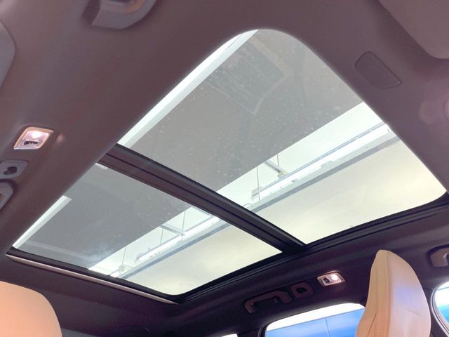 VOLVO XC60 2018 Image 31