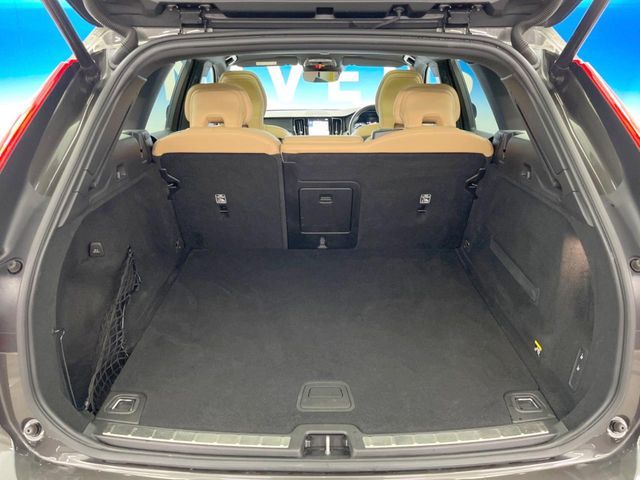 VOLVO XC60 2018 Image 31