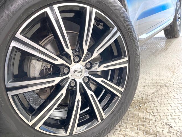 VOLVO XC60 2018 Image 31