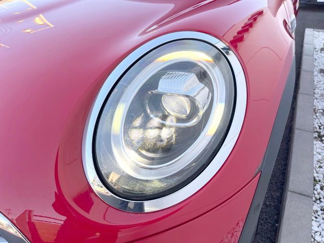 BMW MINI COOPER 5DOOR 2019 Image 31