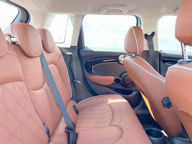 BMW MINI COOPER 5DOOR 2023 Image 31