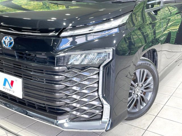 TOYOTA VOXY HYBRID 2023 Image 31