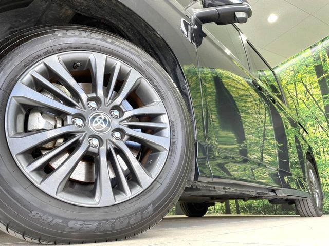 TOYOTA VOXY HYBRID 2023 Image 31