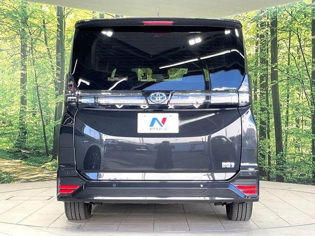 TOYOTA VOXY HYBRID 2023 Image 31