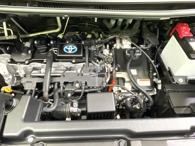 TOYOTA VOXY HYBRID 2023 Image 31