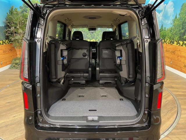 NISSAN SERENA  WG 4WD 2024 Image 31