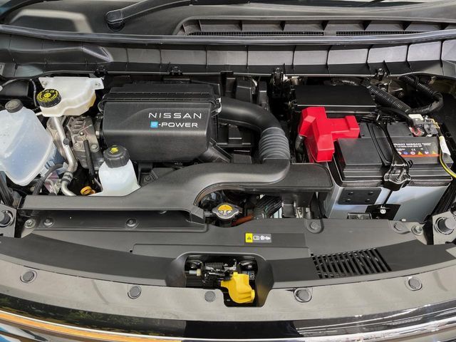 NISSAN SERENA  WG 4WD 2024 Image 31