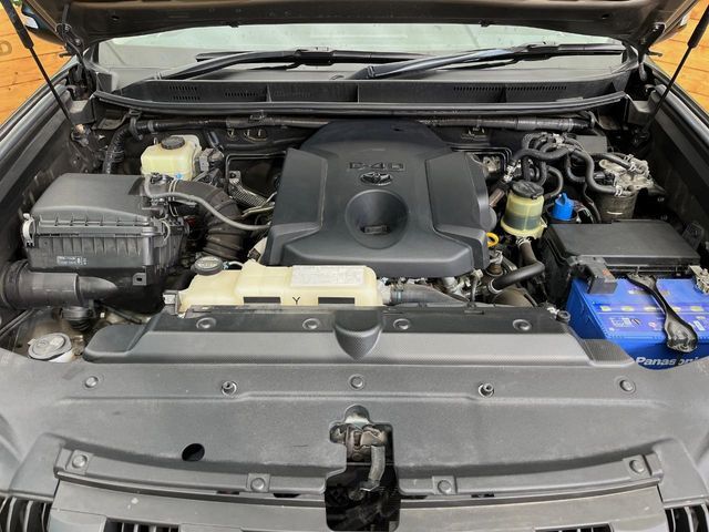 TOYOTA LANDCRUISER PRADO 2017 Image 31