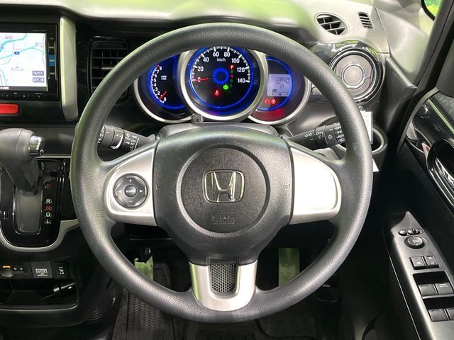 HONDA N BOX CUSTOM 2017 Image 31