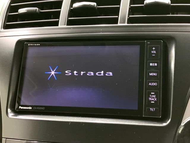 TOYOTA PRIUS ALPHA 2011 Image 31