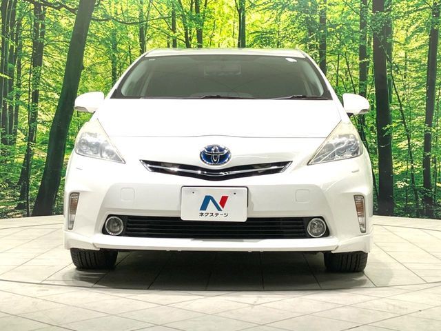 TOYOTA PRIUS ALPHA 2011 Image 31