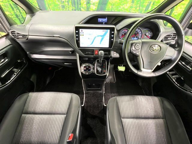 TOYOTA VOXY 2020 Image 31