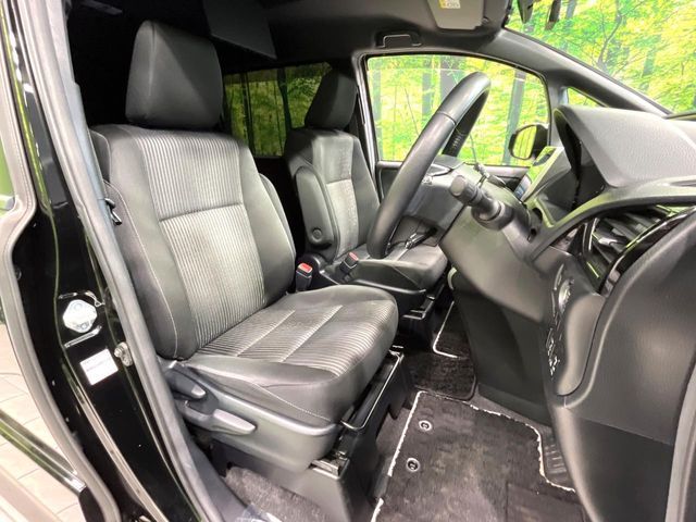 TOYOTA VOXY 2020 Image 31