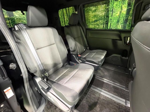 TOYOTA VOXY 2020 Image 31