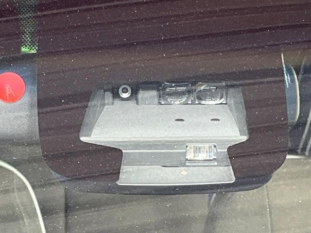 TOYOTA SPADE 2017 Image 31