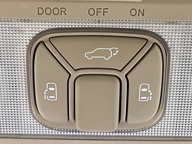 TOYOTA ESTIMA 2013 Image 31